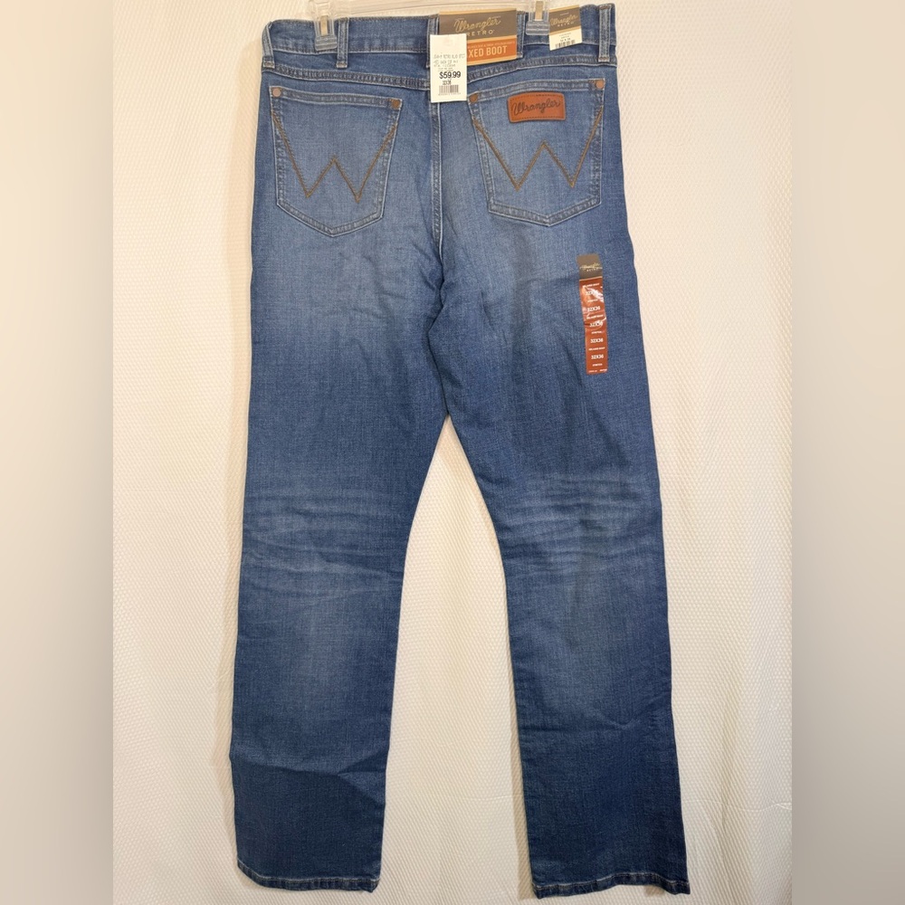 Wrangler Men's Retro Relaxed Bootcut Jeans - Picture 2 of 5